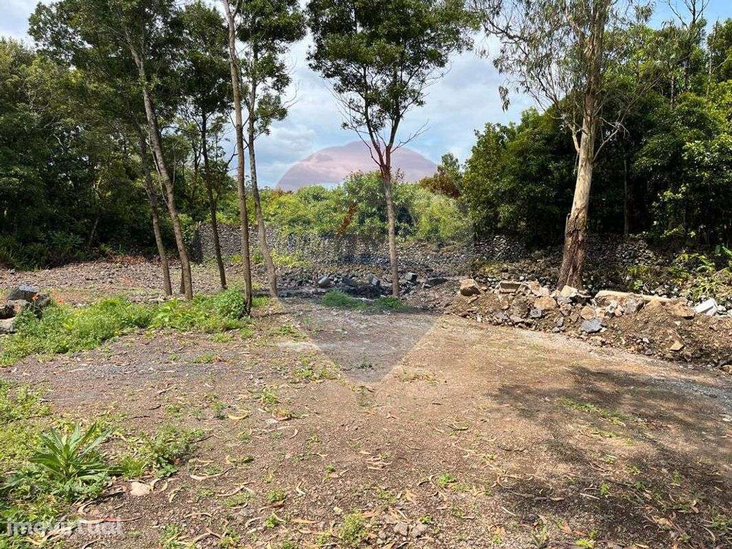 Terreno  para venda - Grande imagem: 2/3