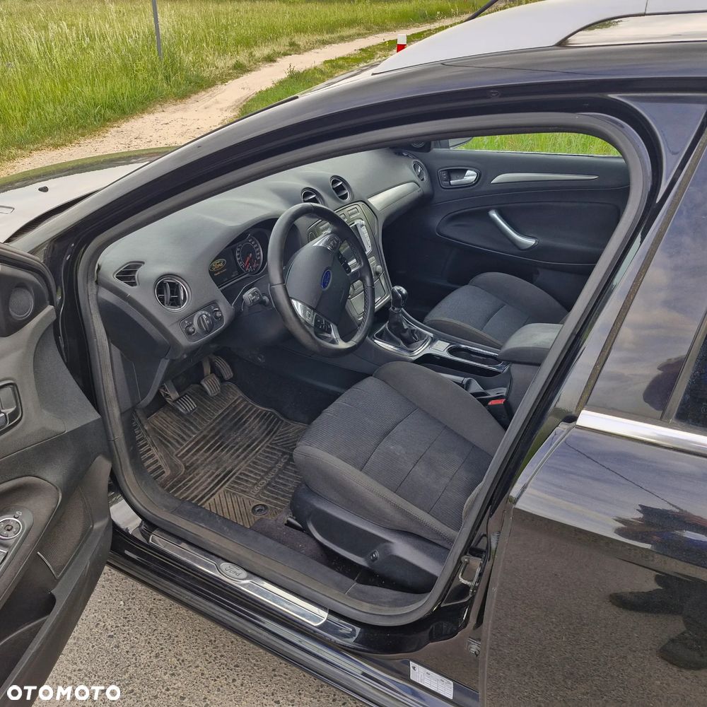 Ford Mondeo 2.0 Titanium - 12
