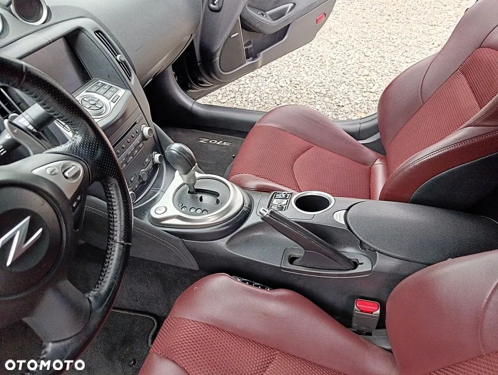 Nissan 370 Z 3.7 V6 Platinum - 11