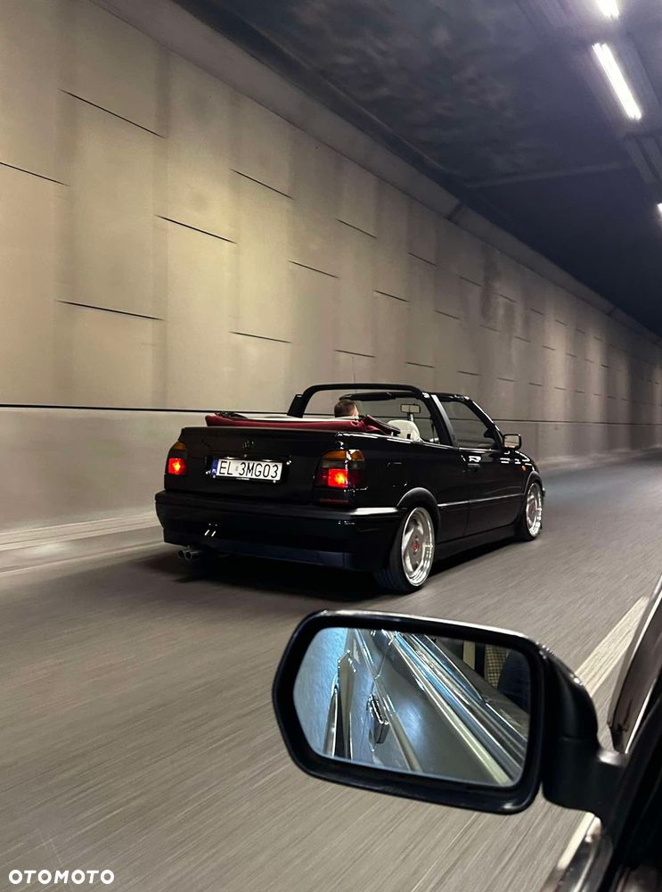 Volkswagen Golf - 16