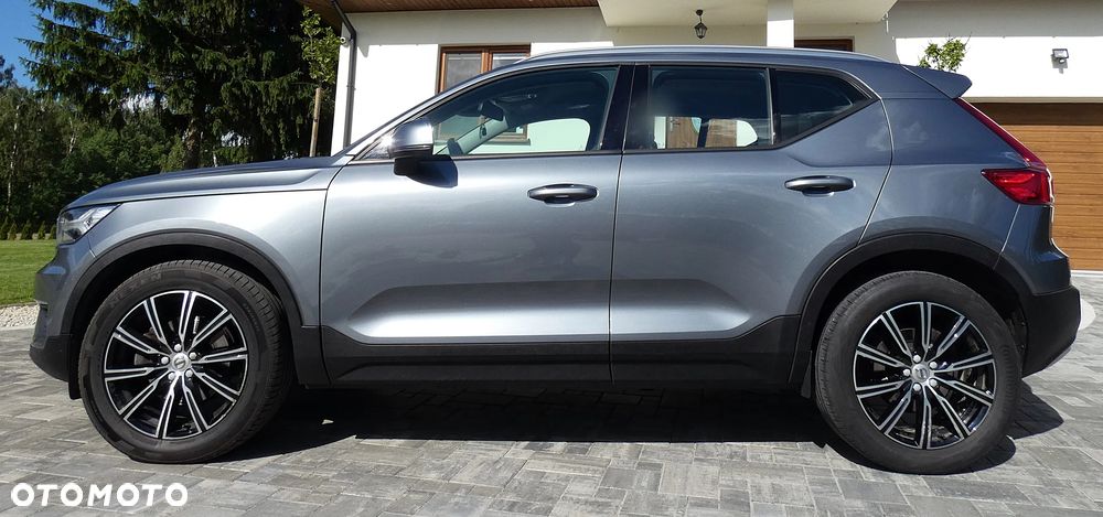 Volvo XC 40 D4 AWD Momentum (Intro Edition) - 6