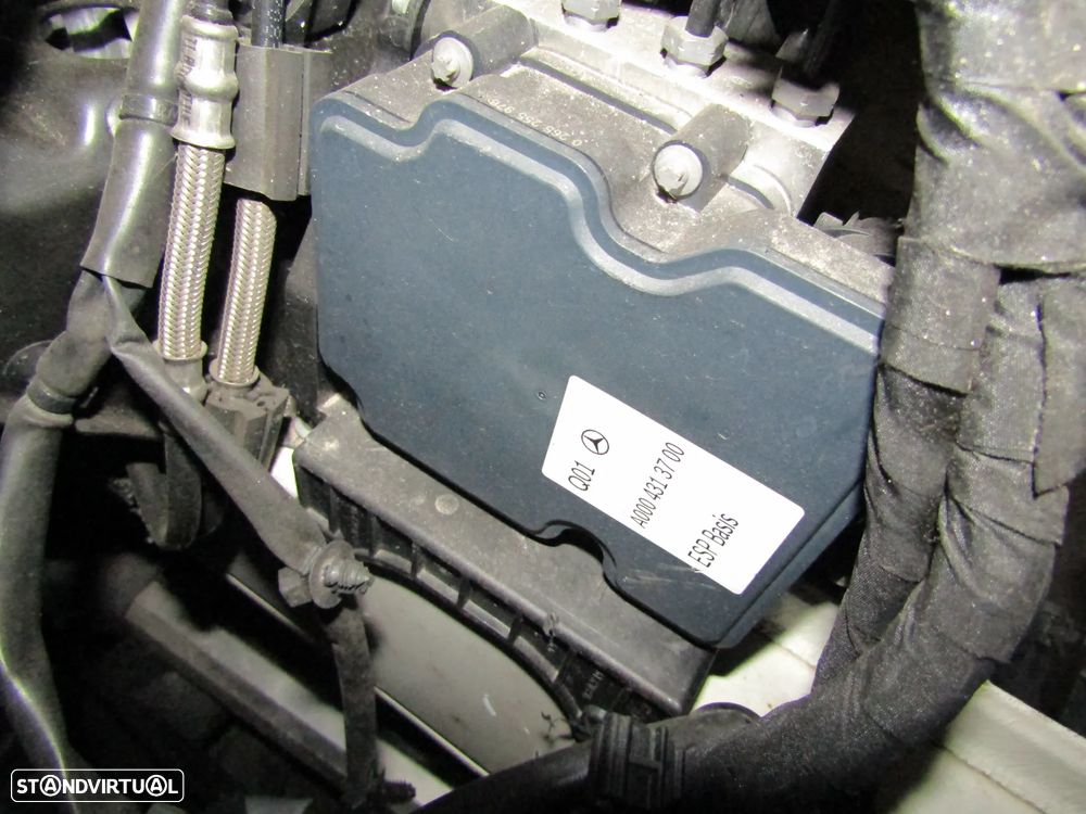 Bomba (modulo ) de ABS Mercedes CLA ano 2017 , ver referencia nas fotos - 1