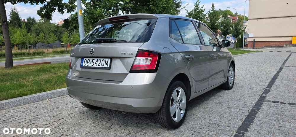 Skoda Fabia - 11