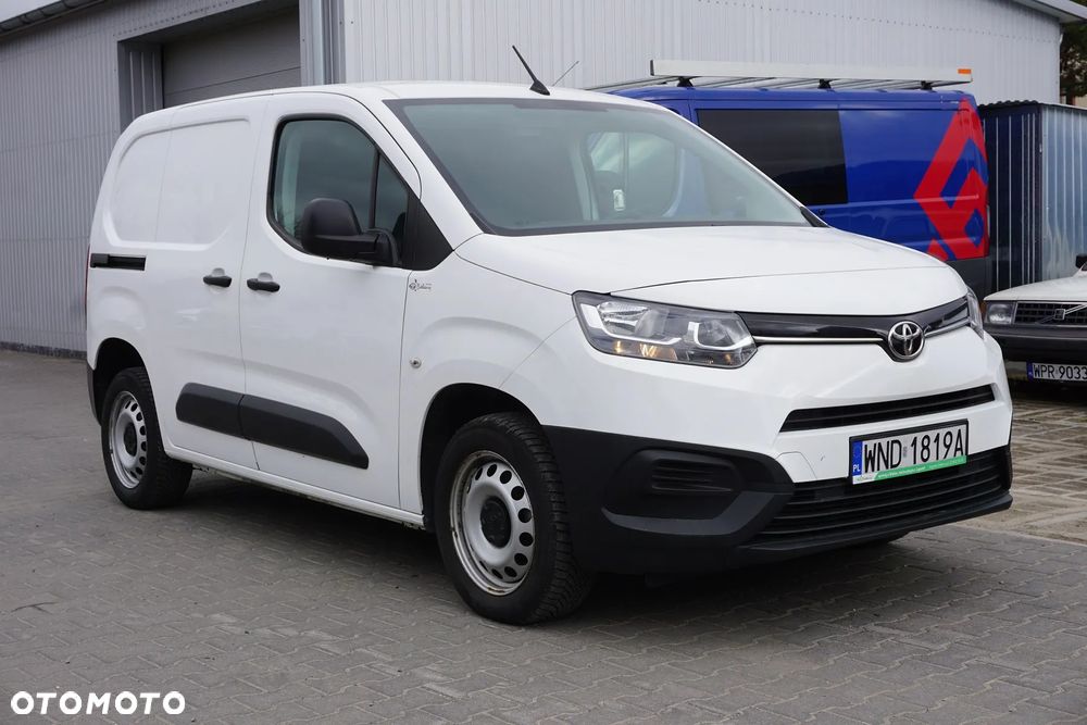 Toyota ProAce Kombi D-4D Medium 2,6t - 2