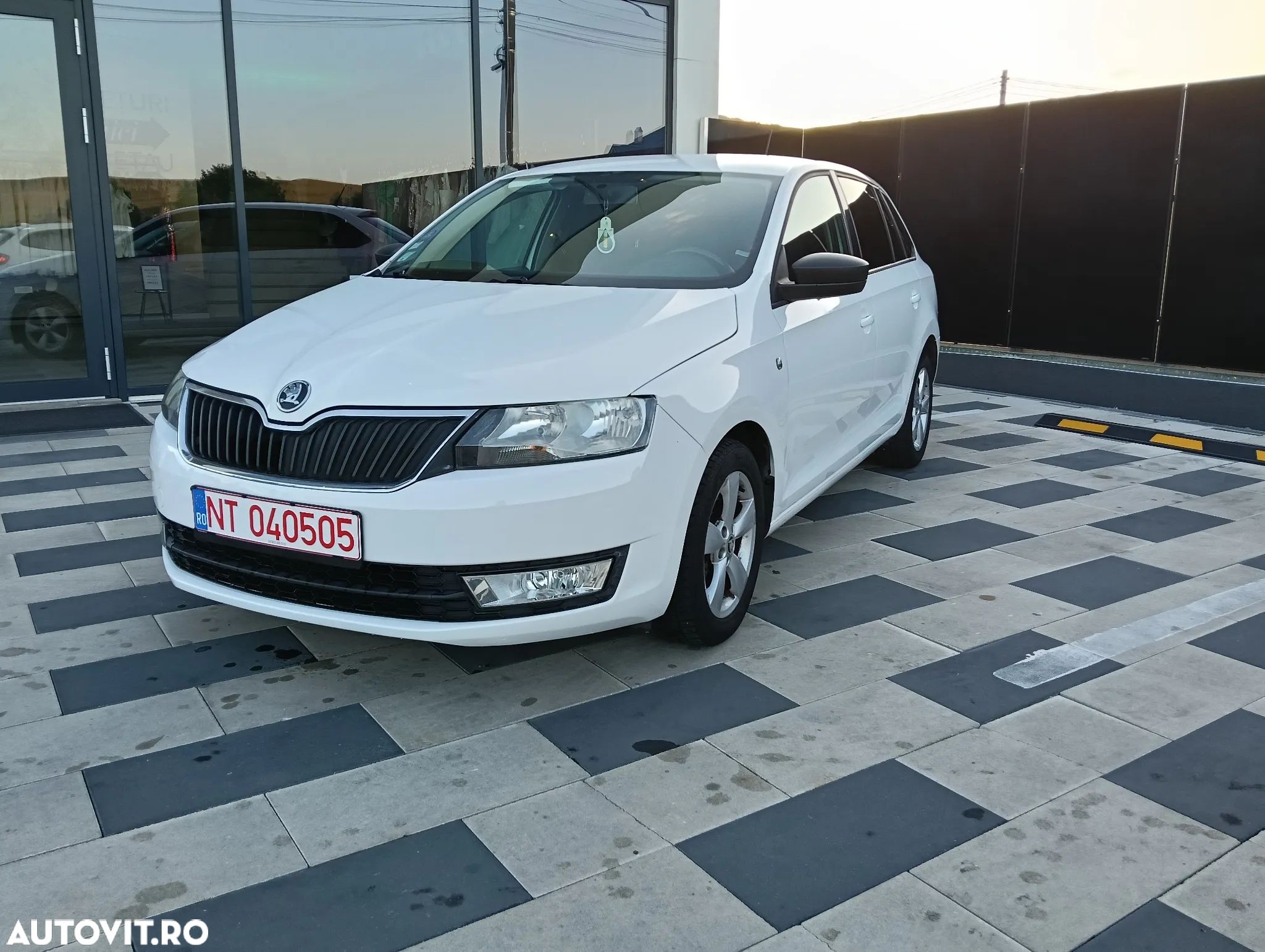Skoda RAPID 1.2 TSI Ambition - 1