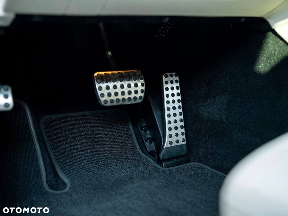 Mercedes-Benz CLS 500 4Matic BlueEFFICIENCY 7G-TRONIC Edition 1 - 21