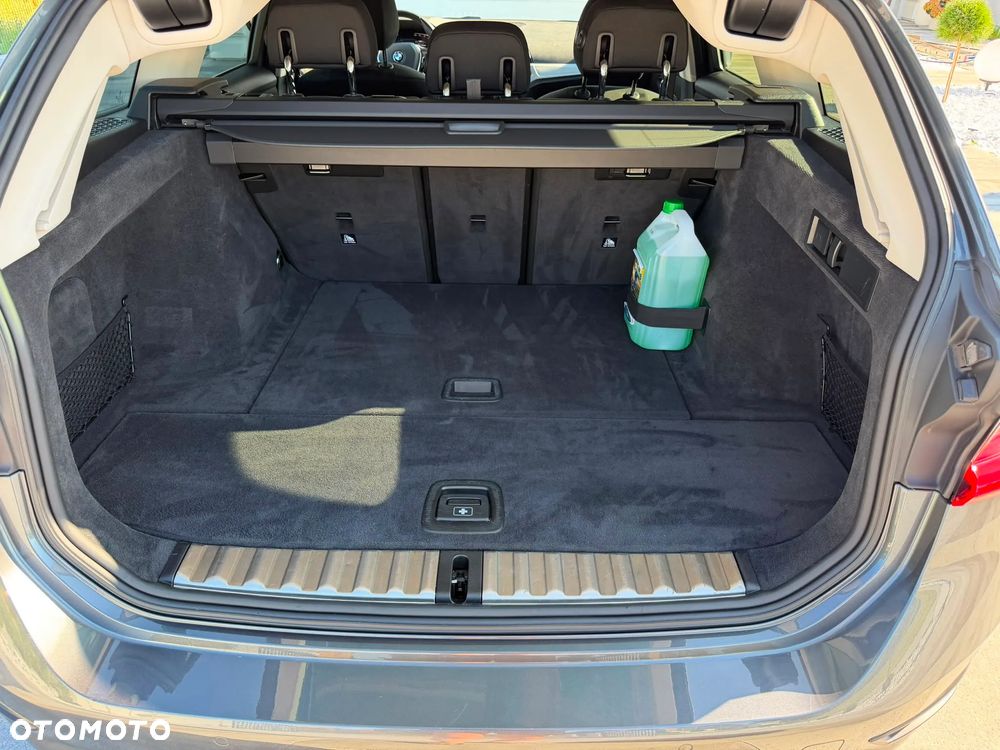 BMW Seria 3 320d xDrive Advantage - 16