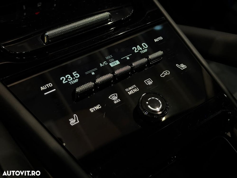 Porsche Cayenne - 17