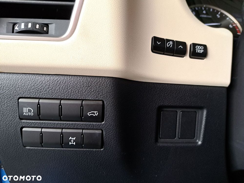 Lexus NX 300 Comfort AWD - 34