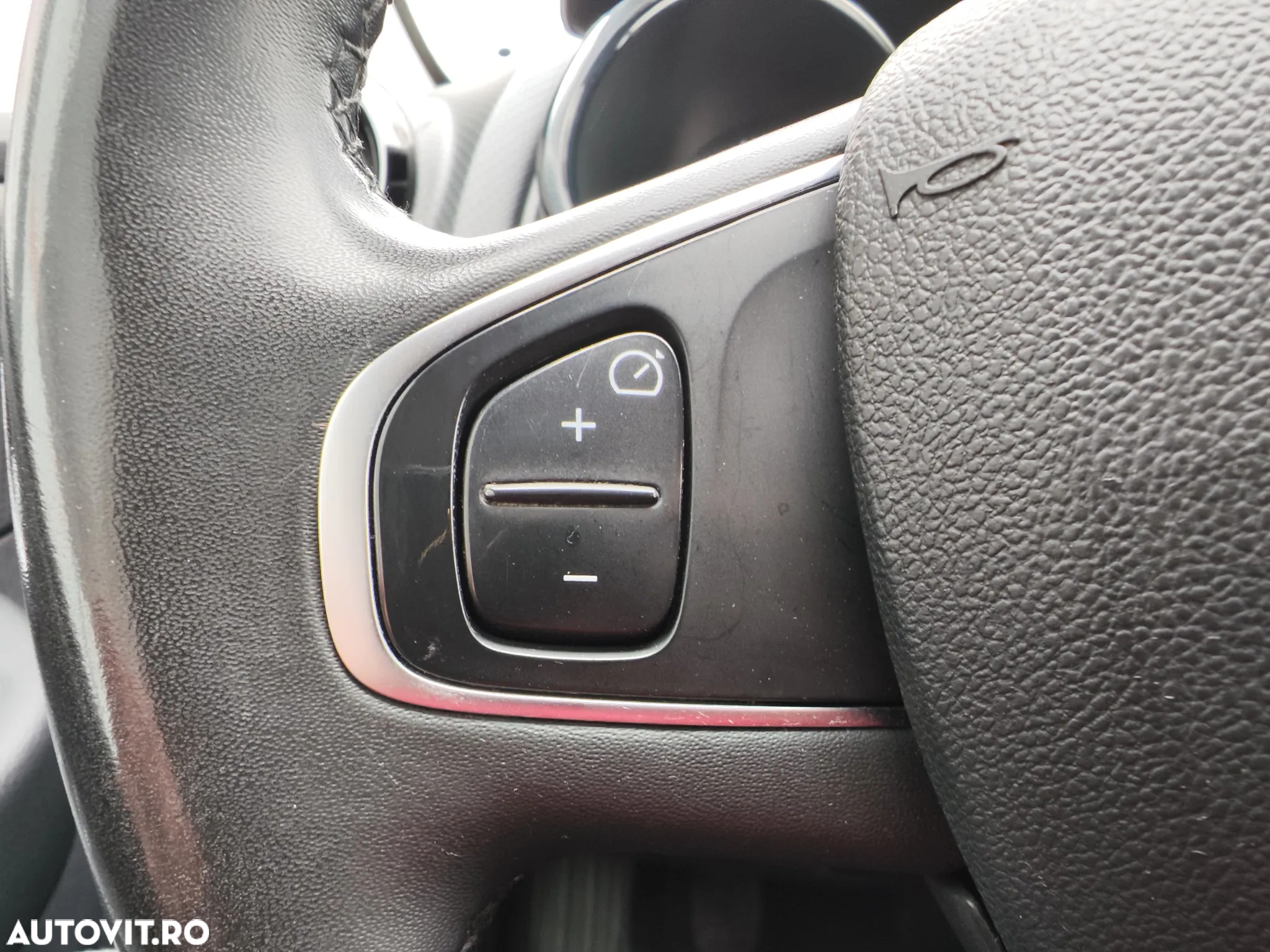 Renault Clio - 22