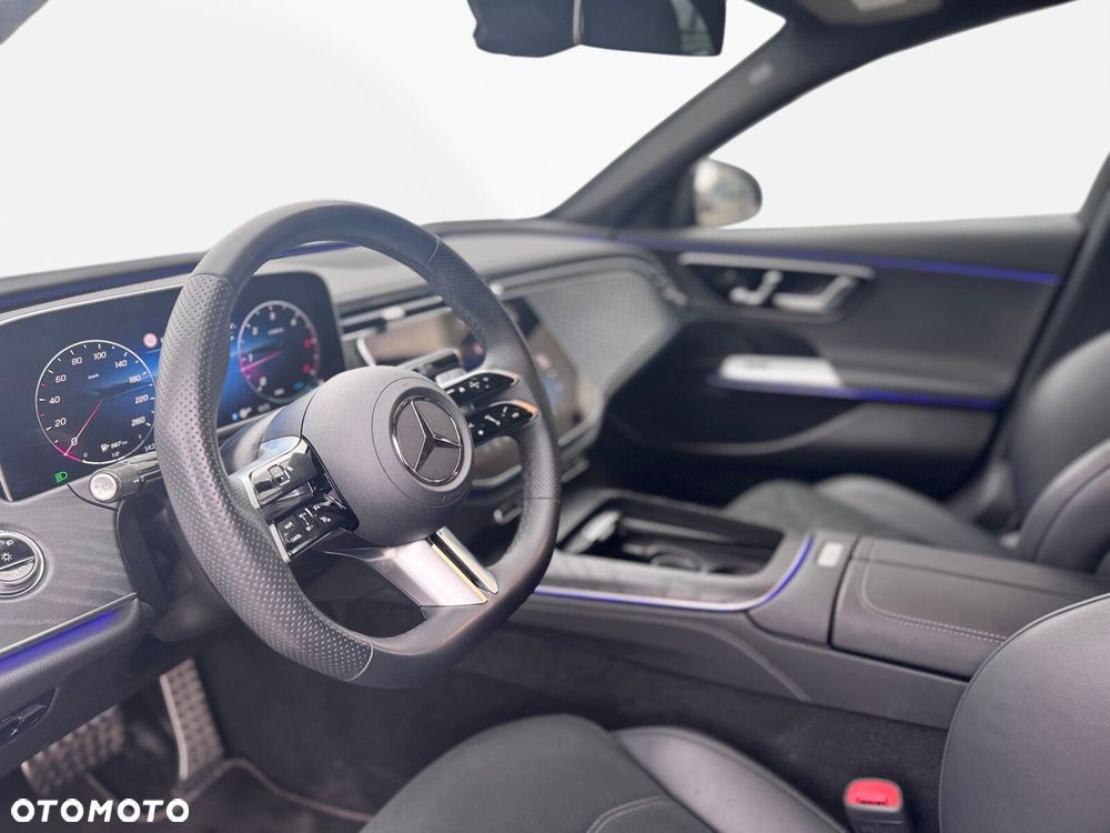 Mercedes-Benz Klasa E - 12