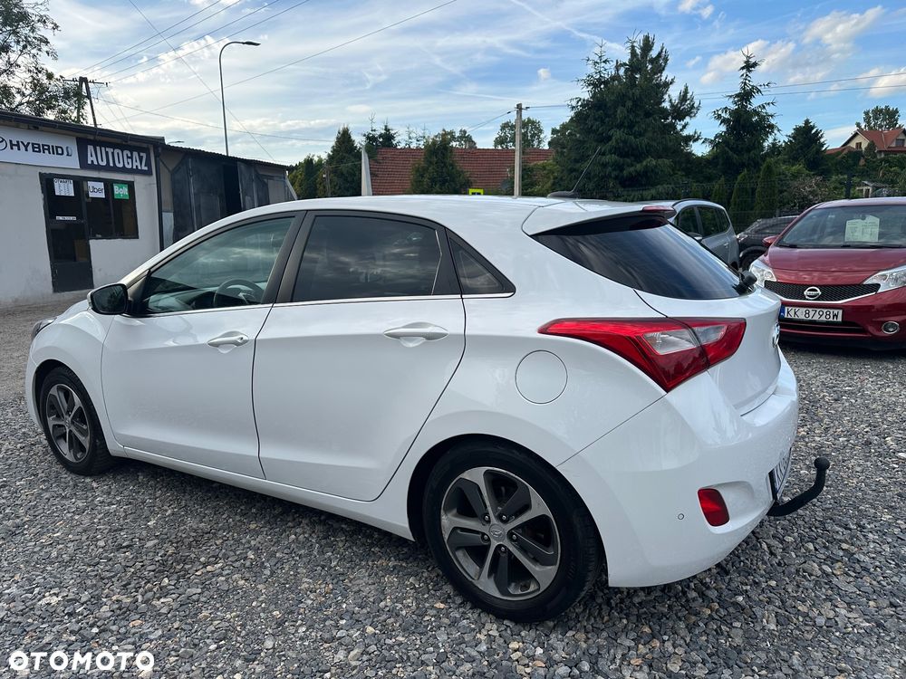 Hyundai i30 1.4 Trend - 6