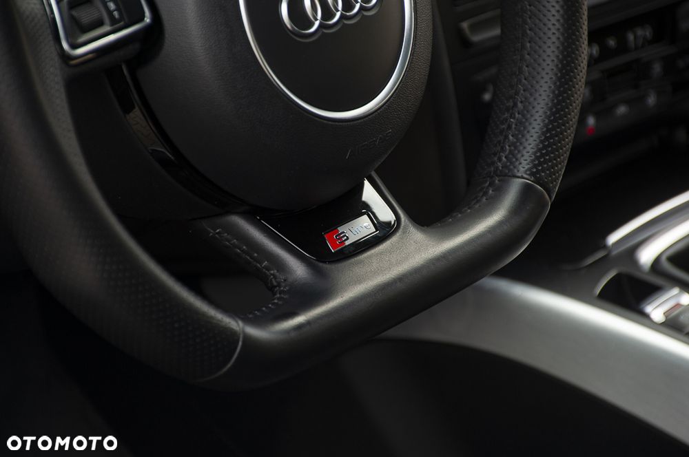 Audi A4 Avant 2.0 TDI DPF clean diesel S line Sportpaket - 27