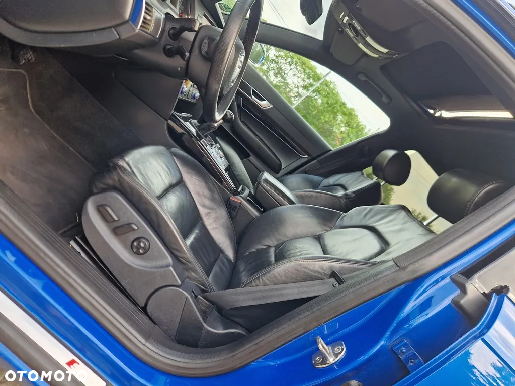 Audi A6 Avant 2.4 quattro - 7