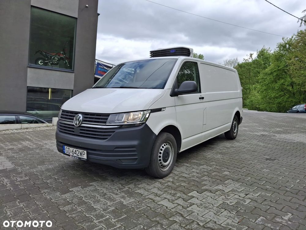 Volkswagen Transporter - 1