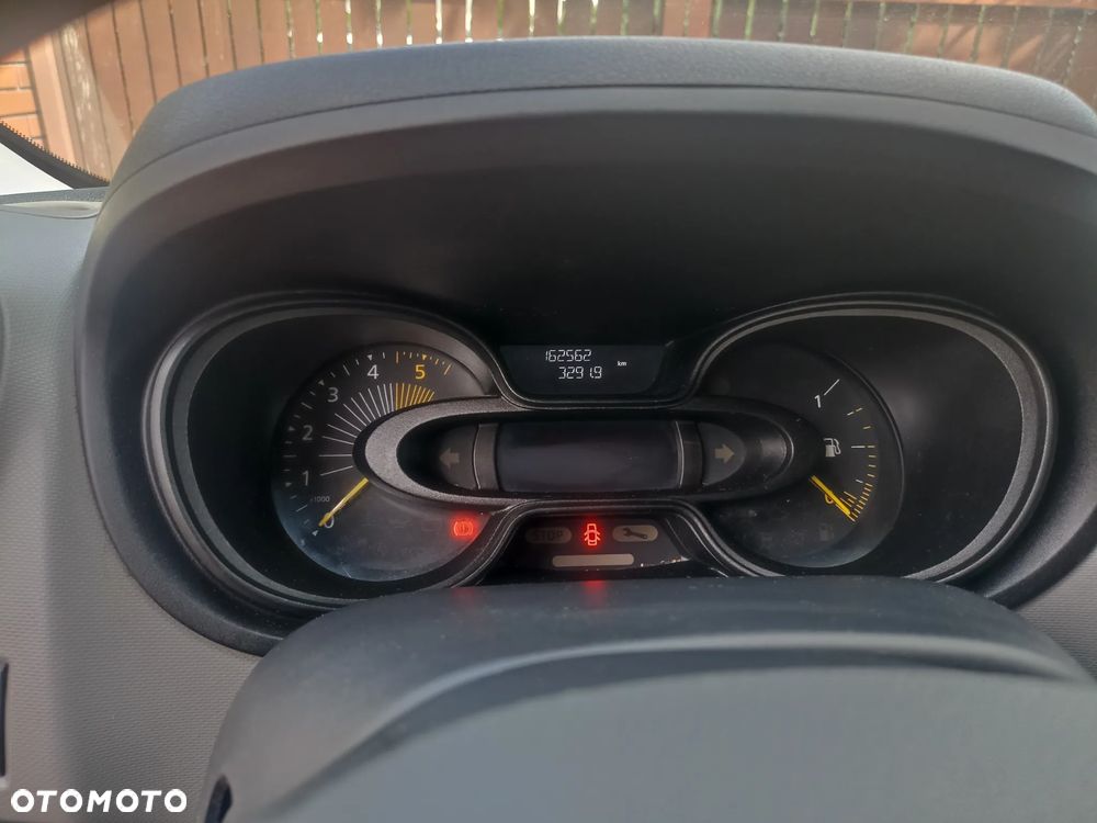 Renault Trafic 3 - 19