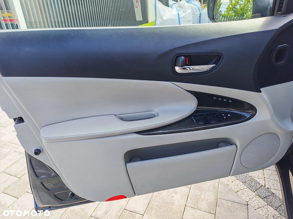 Lexus GS 450h Prestige + - 11