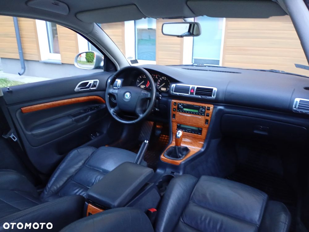 Skoda Superb 2.0 TDI DPF Platinum - 36