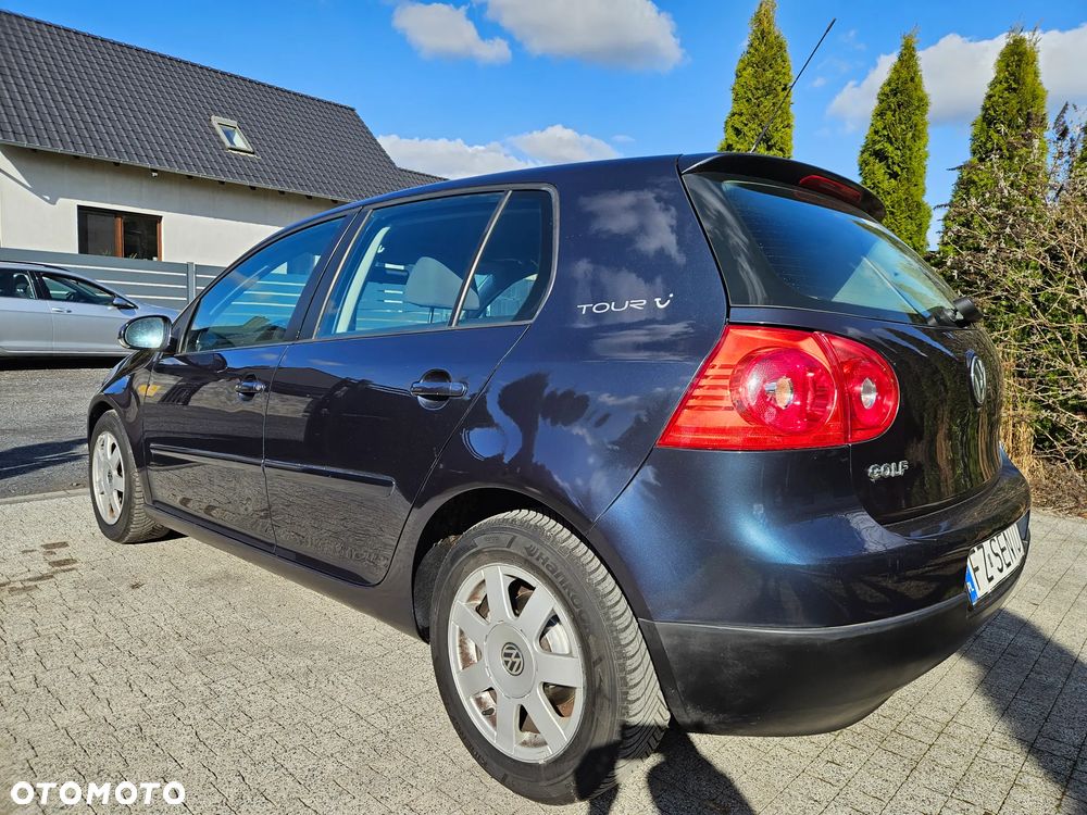 Volkswagen Golf 1.6 Tour - 6
