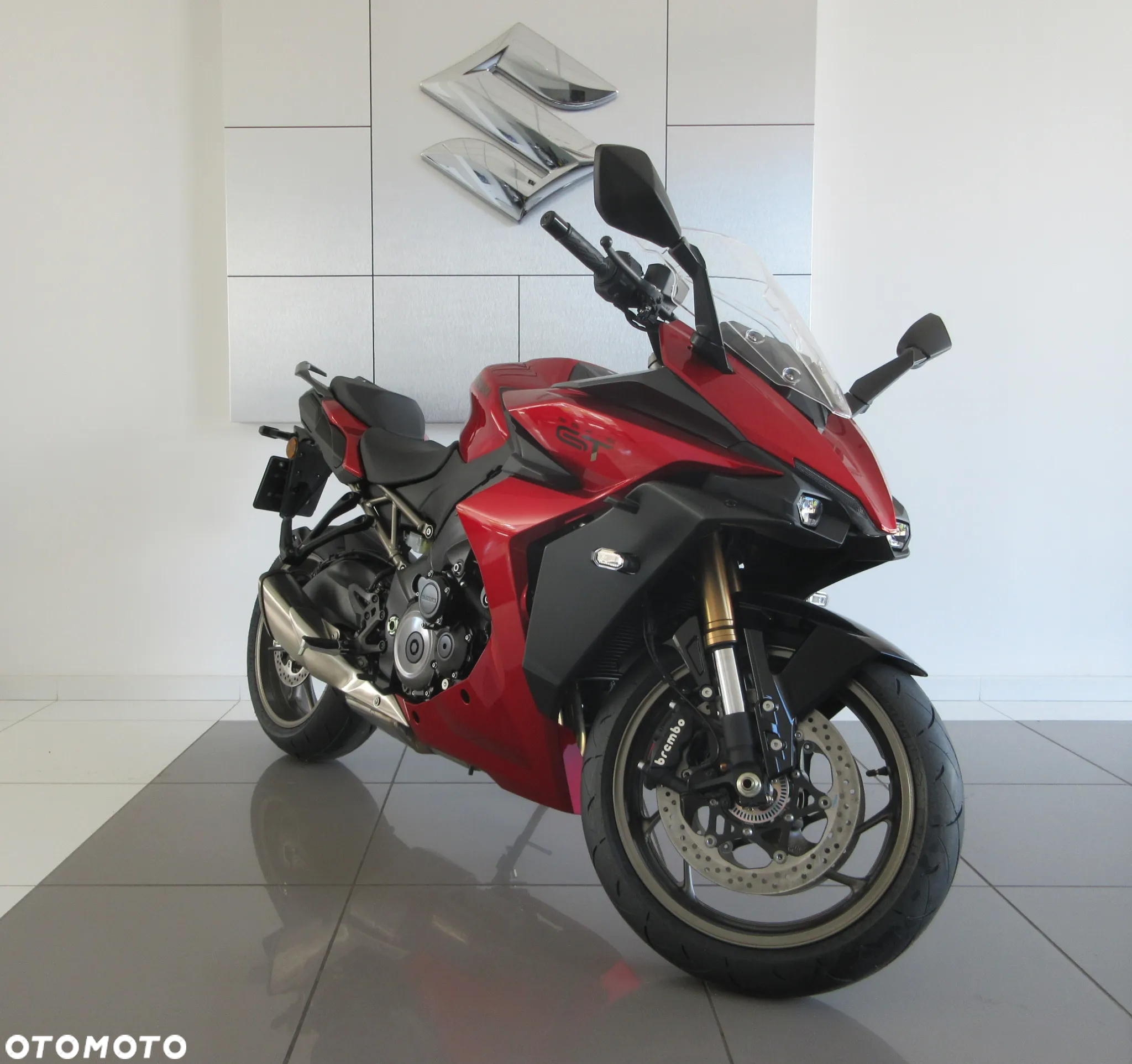 Suzuki GSX - 3