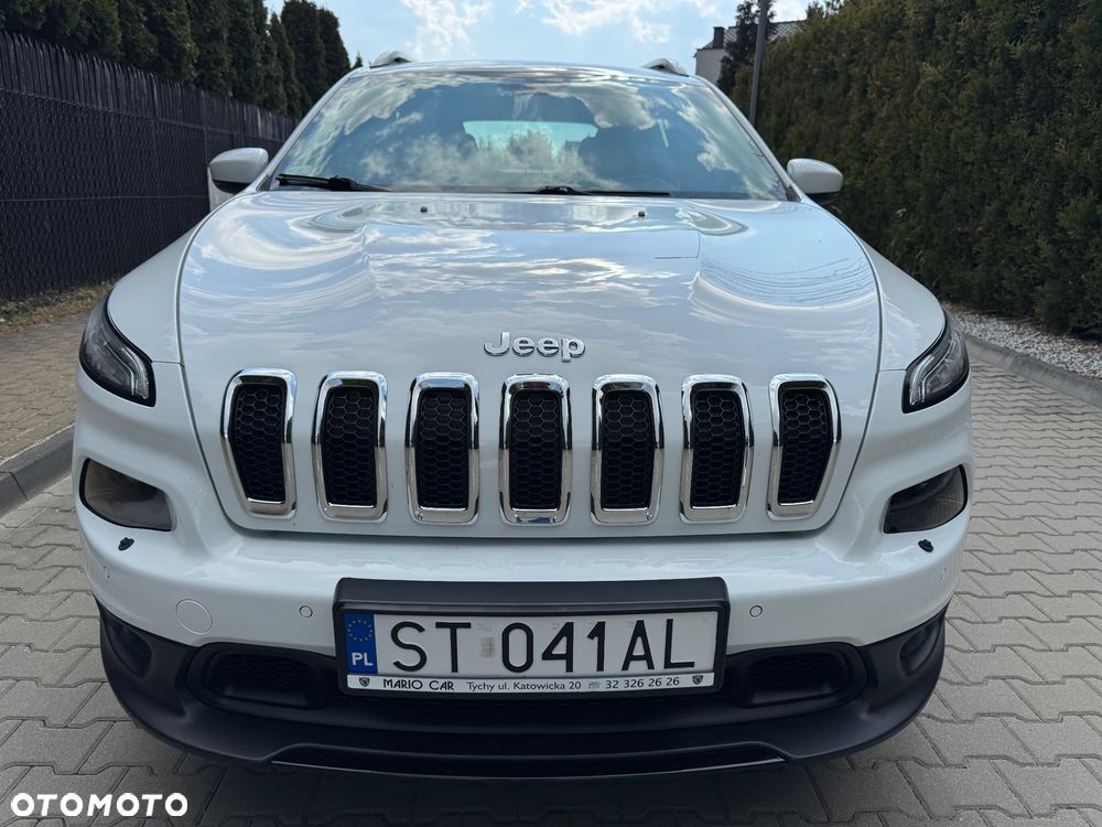 Jeep Cherokee - 1