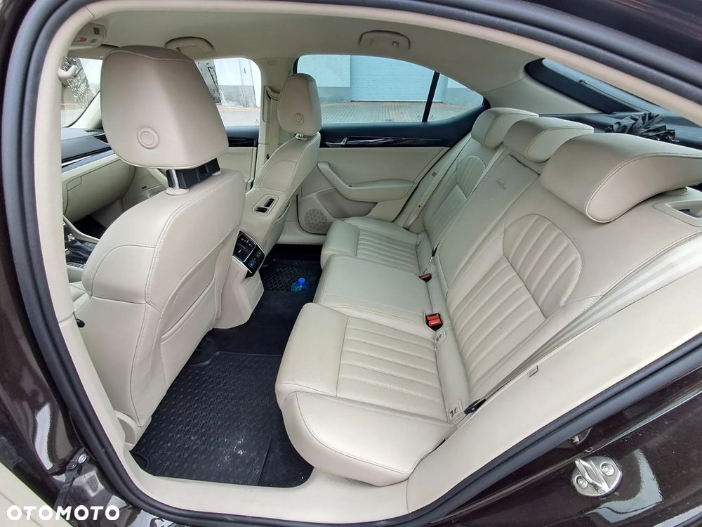 Skoda Superb 2.0 TDI 4x4 L&K DSG - 14