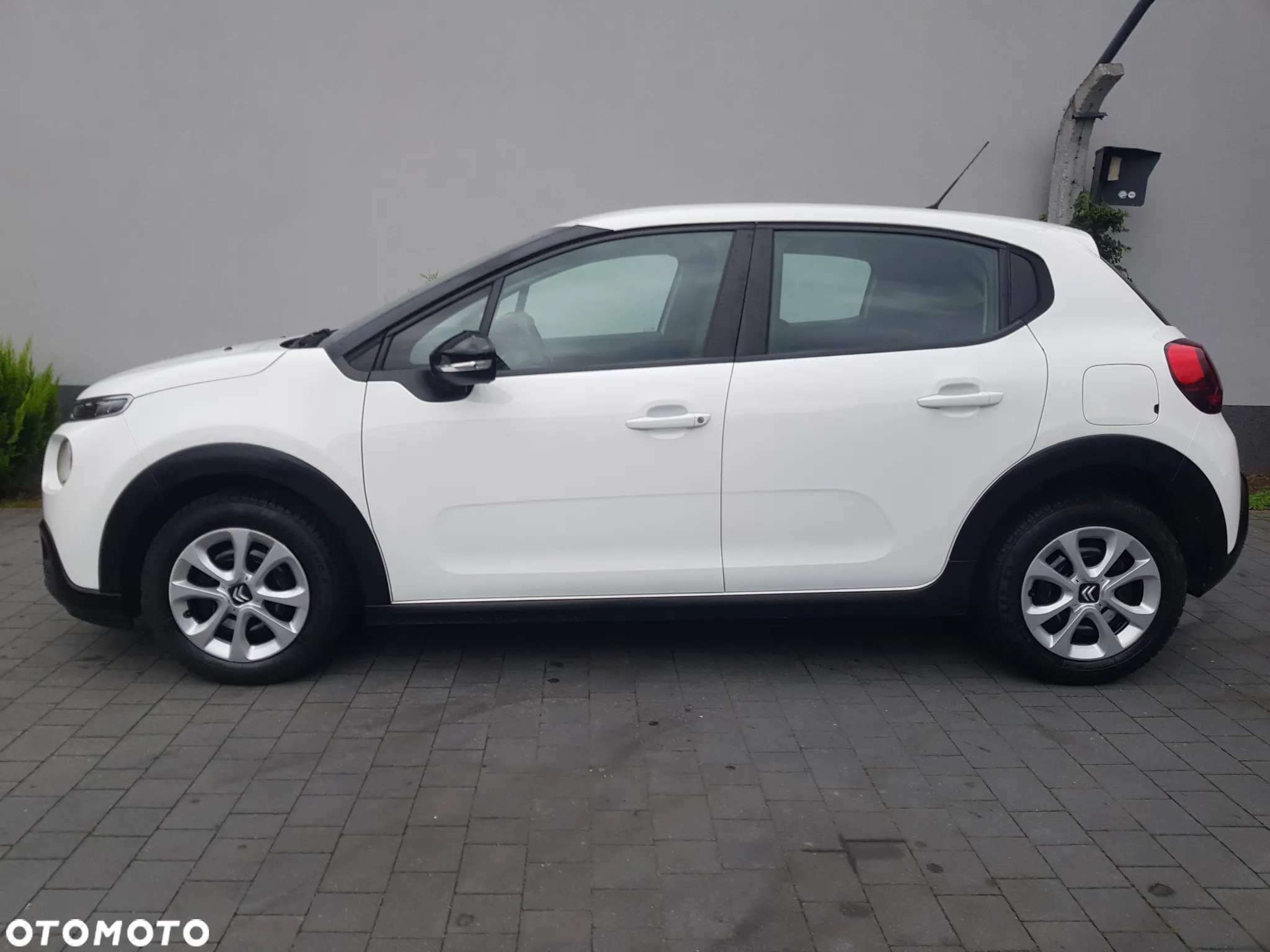 Citroën C3 1.2 PureTech Shine - 3