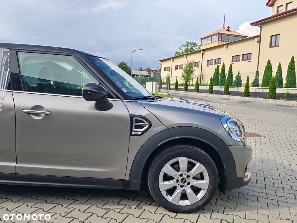 MINI Countryman Cooper Essential Trim - 5