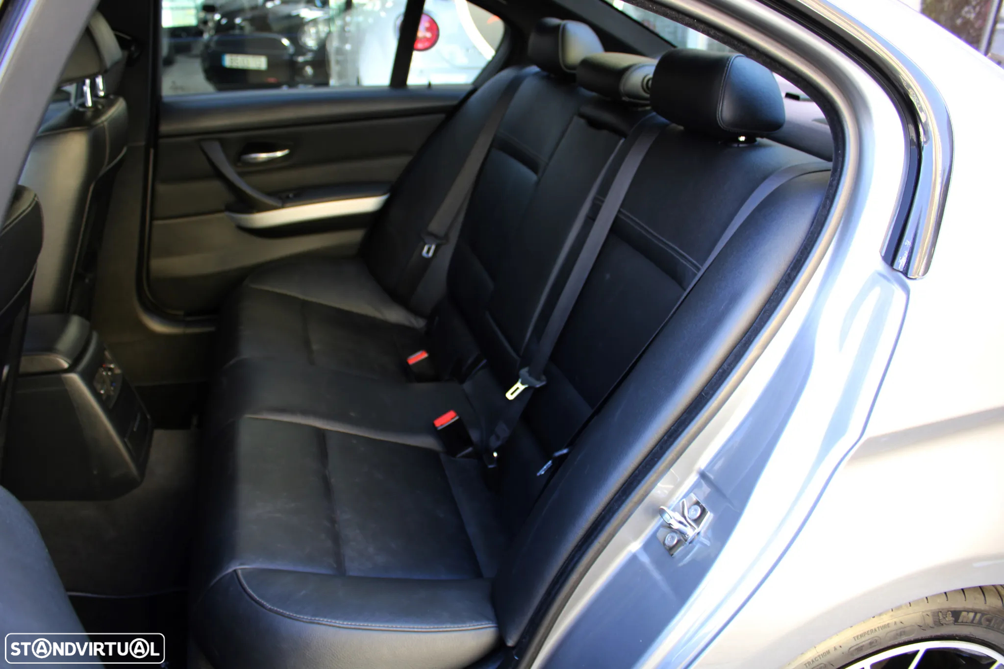 BMW 320 d xDrive - 8