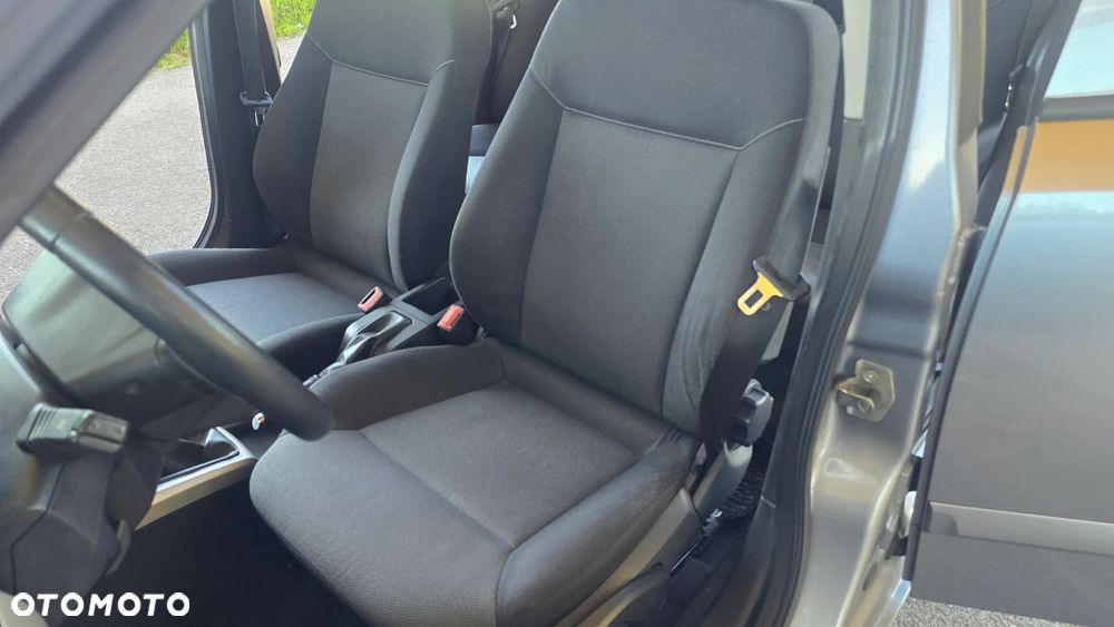 Opel Astra 1.4 150 Jahre - 27