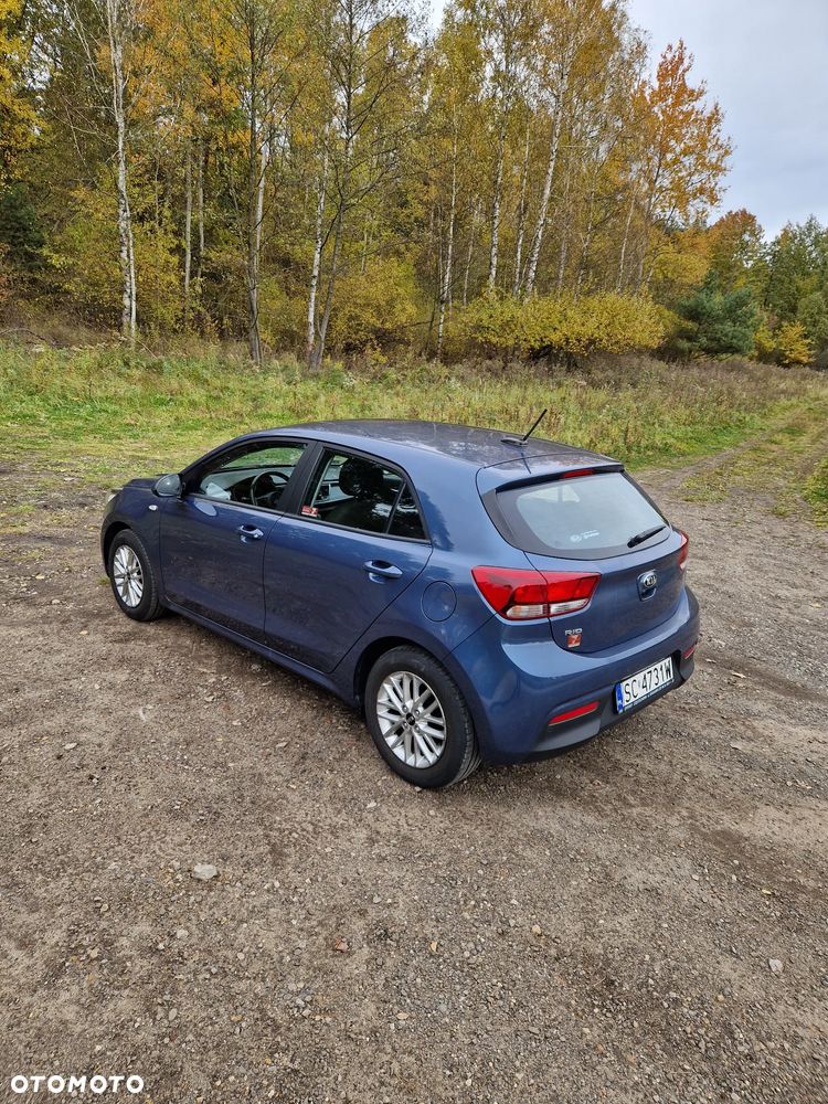 Kia Rio - 19