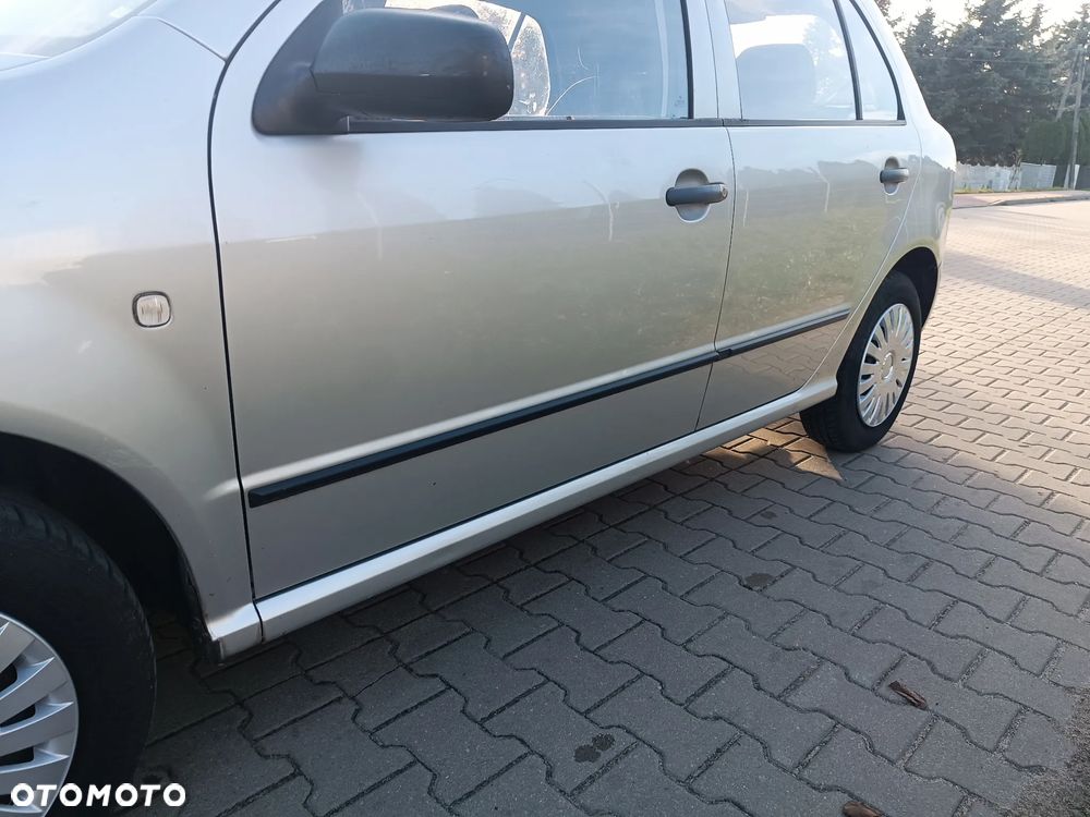 Skoda Fabia - 8