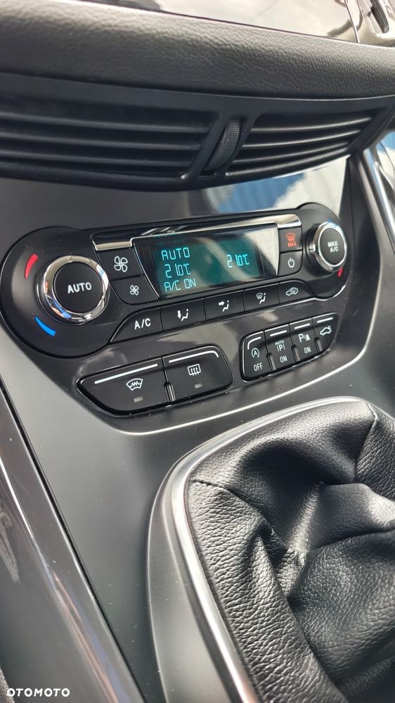 Ford Kuga - 23
