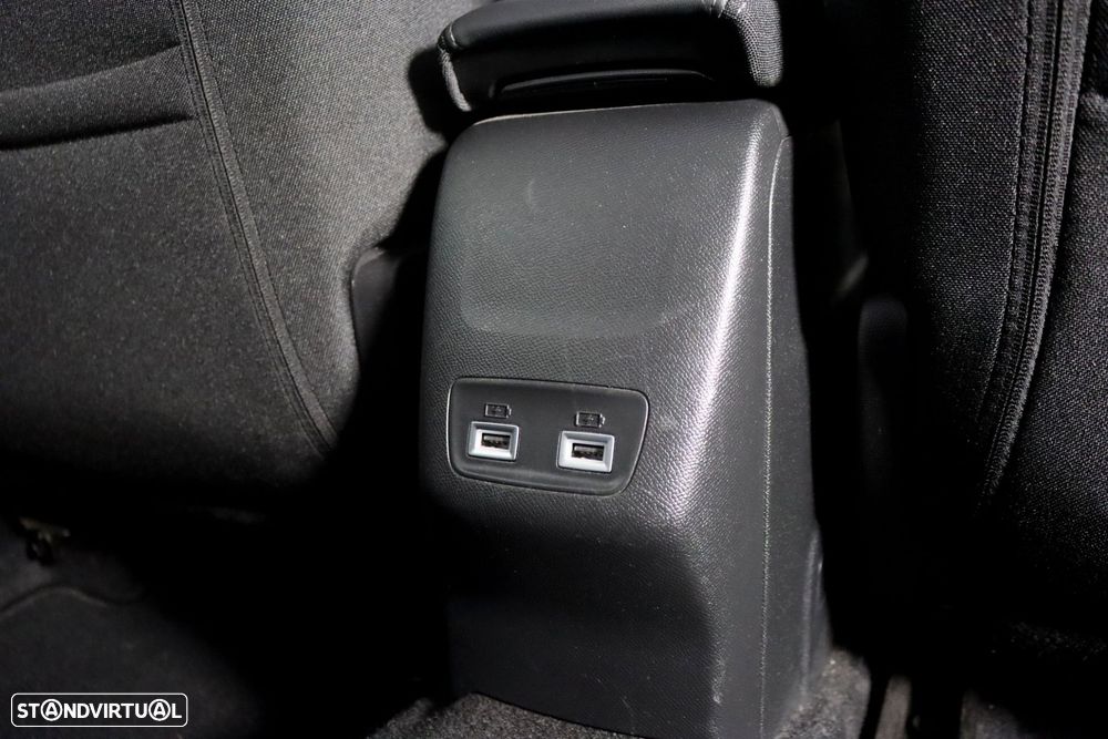 Peugeot e-2008 50 kWh Active Pack - 15