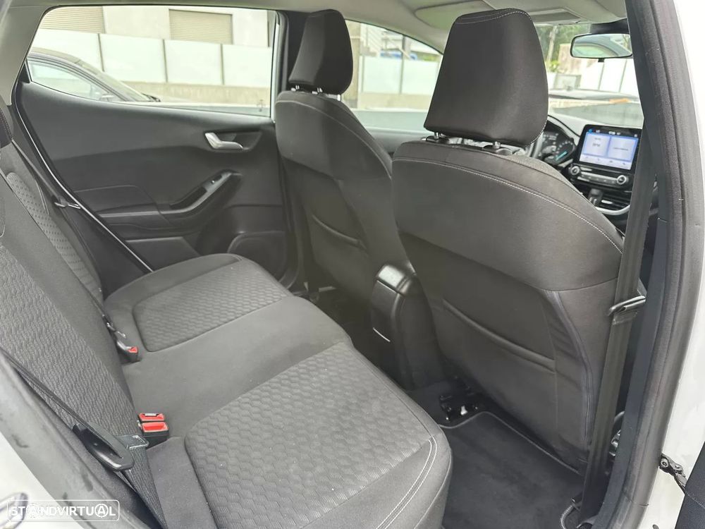 Ford Fiesta 1.0 EcoBoost Hybrid S&S TITANIUM - 51