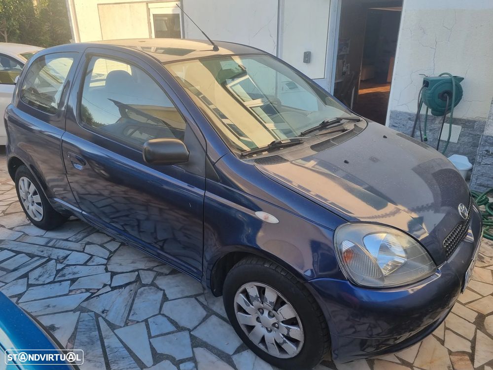 Toyota Yaris 1.0 Base - 3