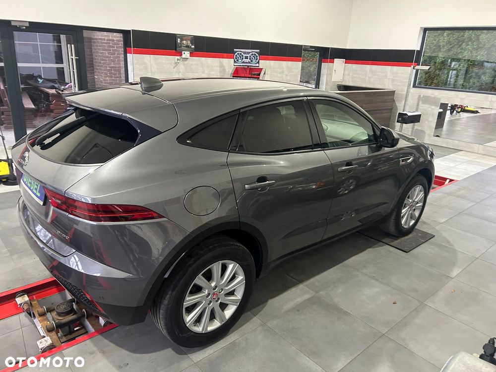 Jaguar E-Pace D150 R-Dynamic - 9