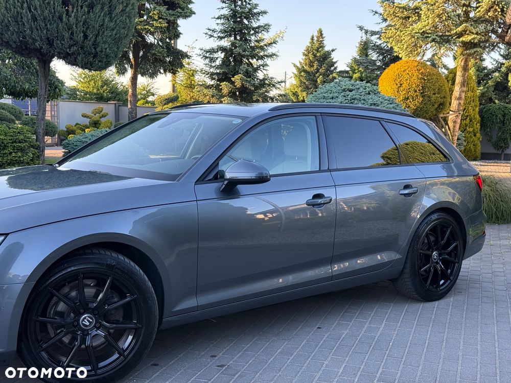 Audi A4 Avant 35 TFSI S tronic - 10