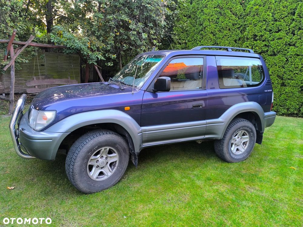 Toyota Land Cruiser - 2