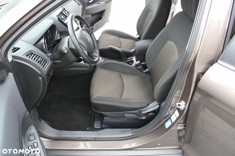 Mitsubishi ASX 1.8 DI-D 2WD Intense - 19