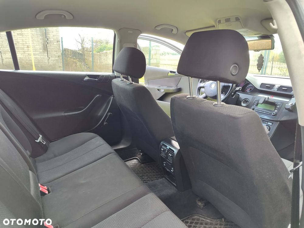 Volkswagen Passat 1.9 TDI Comfortline - 20