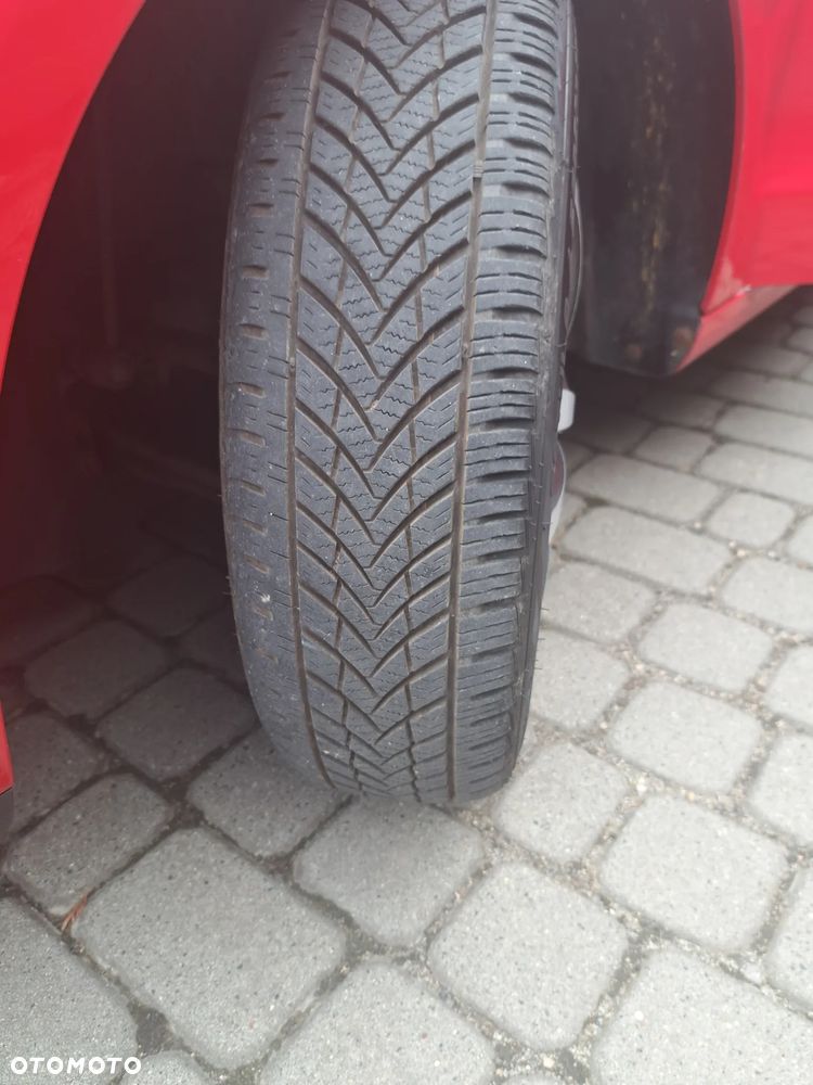 Volkswagen Polo - 16