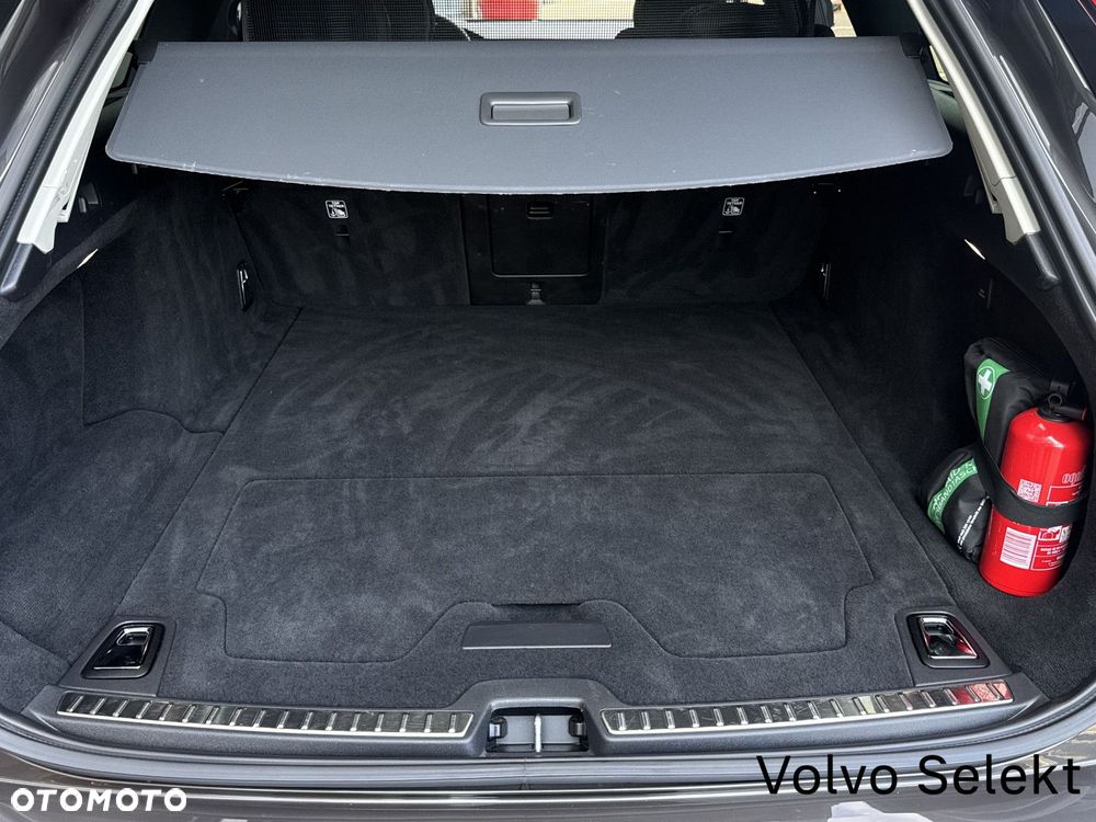 Volvo V90 Cross Country - 15