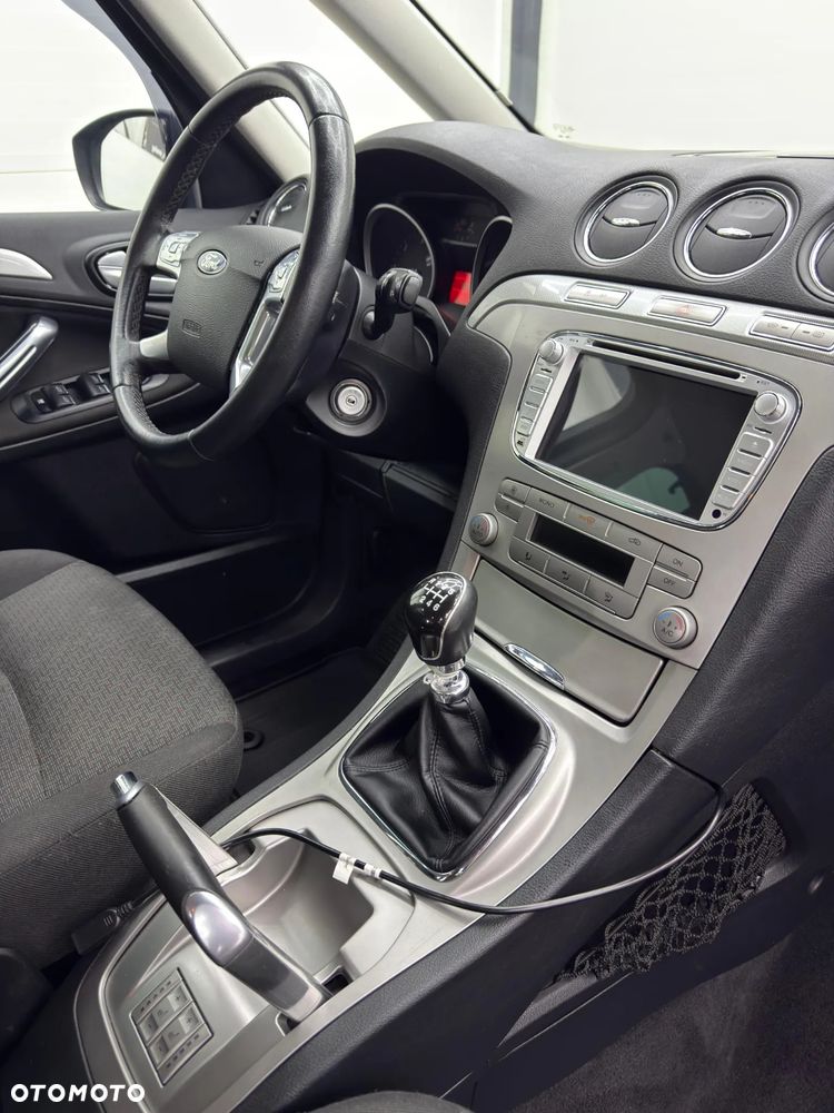 Ford Galaxy 2.0 TDCi Ghia - 7
