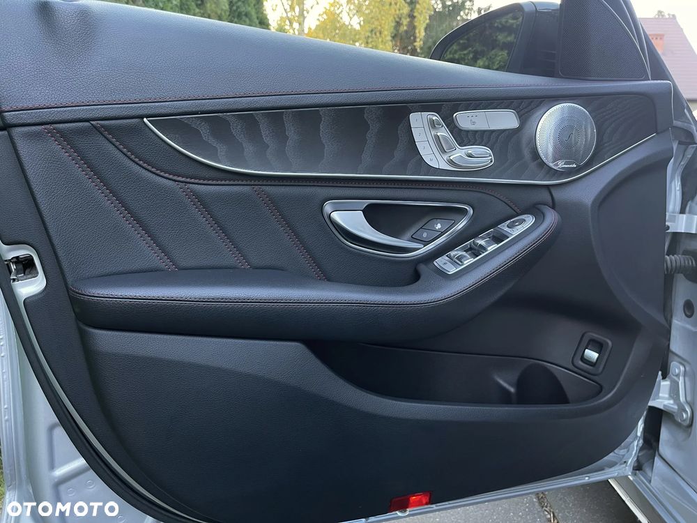 Mercedes-Benz Klasa C 450 AMG 4Matic 7G-TRONIC - 17