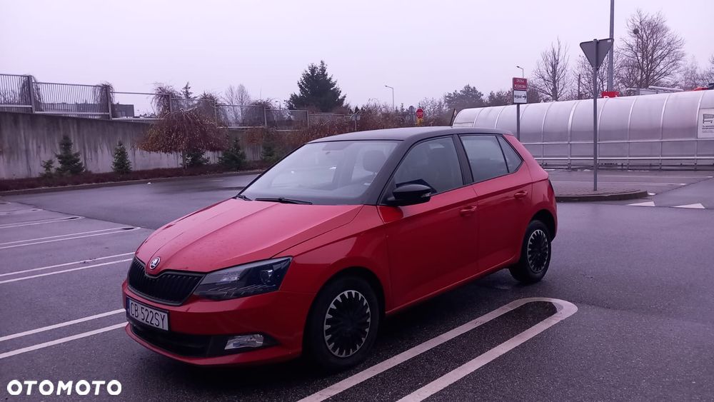 Skoda Fabia 1.0 MPI Cool Edition Red & Grey - 8
