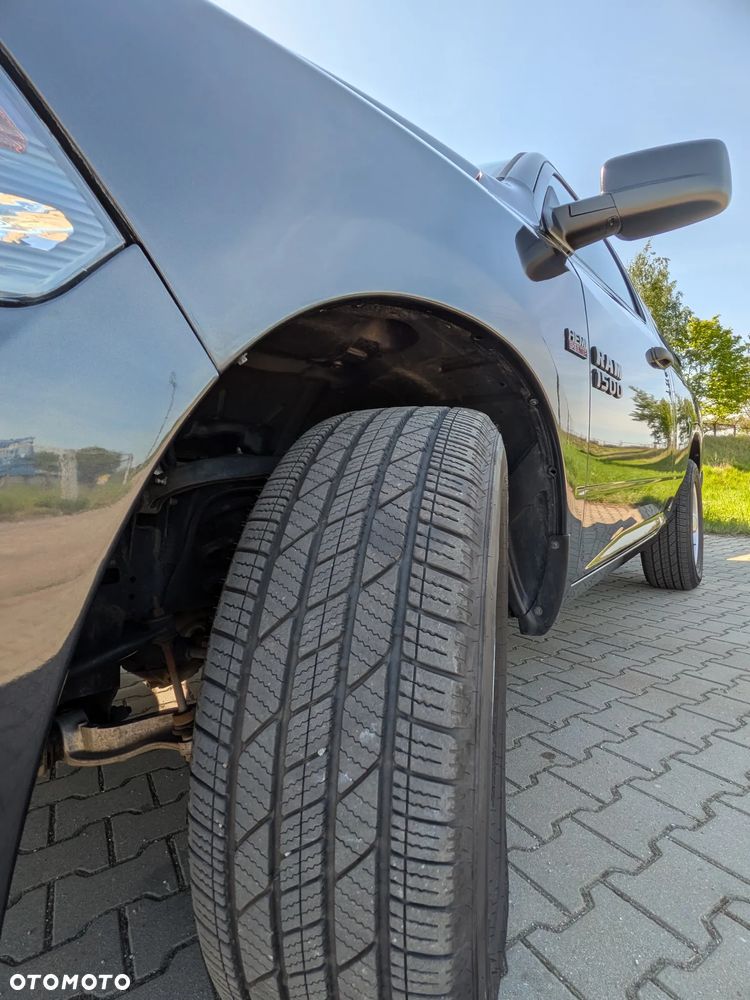 RAM 1500 - 9