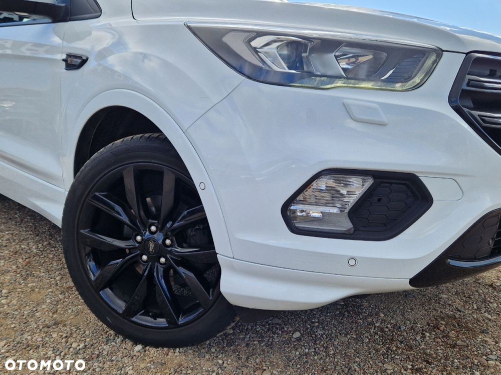 Ford Kuga 1.5 EcoBoost 2x4 ST-Line - 30