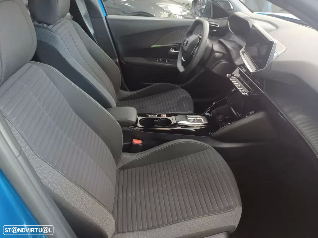 Peugeot e-2008 54 kWh Active - 25