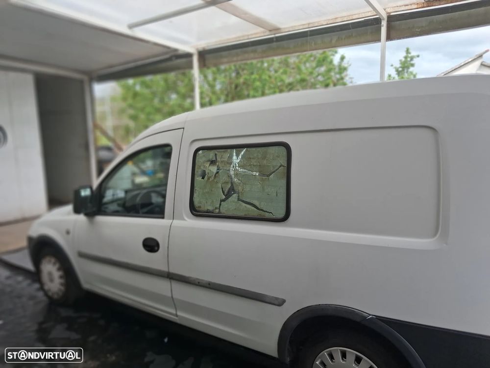 Opel Combo Tour 1.7 DTi - 4